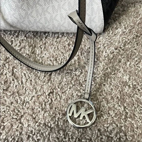 Michael Kors Black and White Purse - Picture 9 of 13